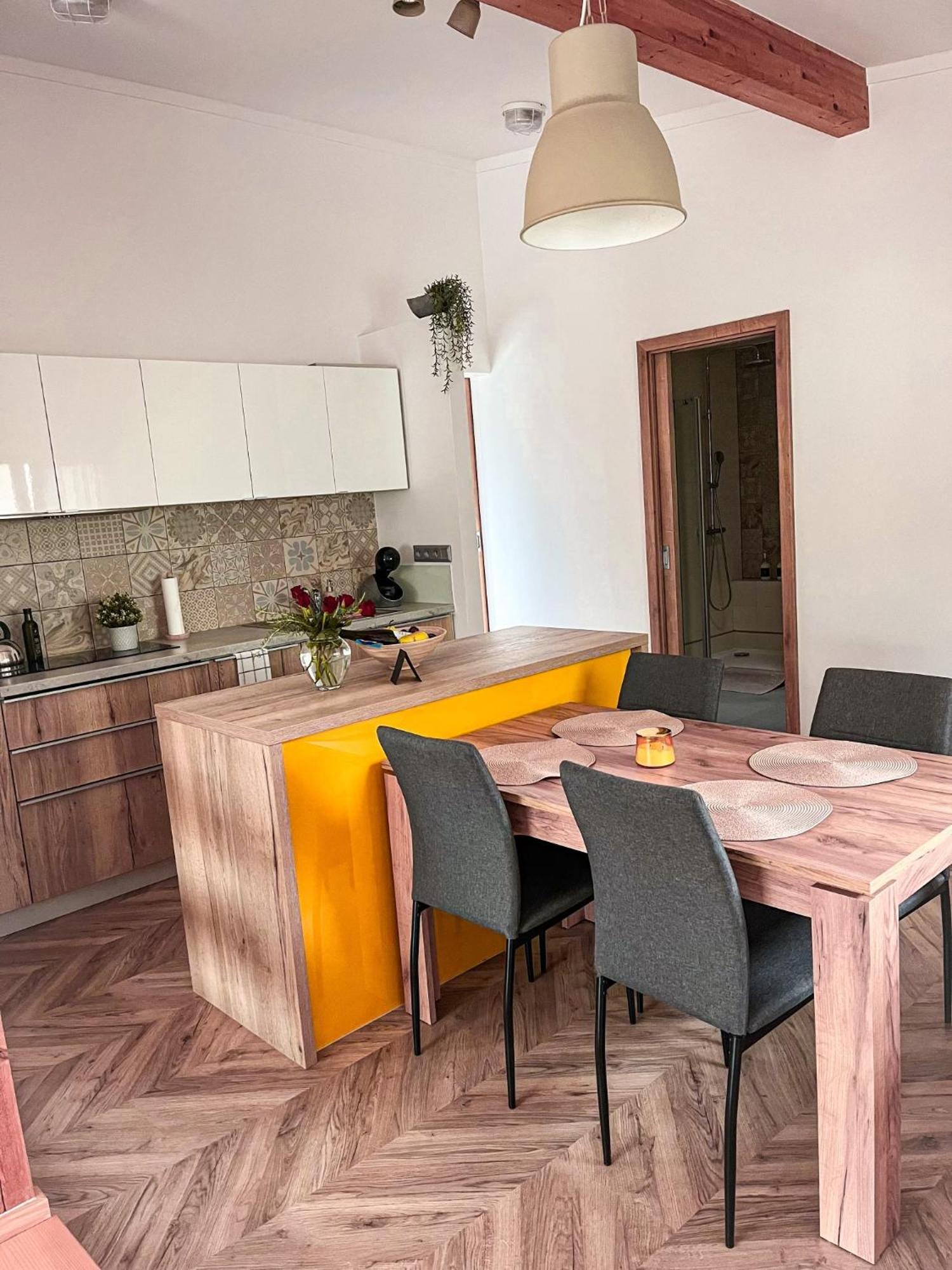 Apartman Niklan Rožnov pod Radhoštěm Εξωτερικό φωτογραφία